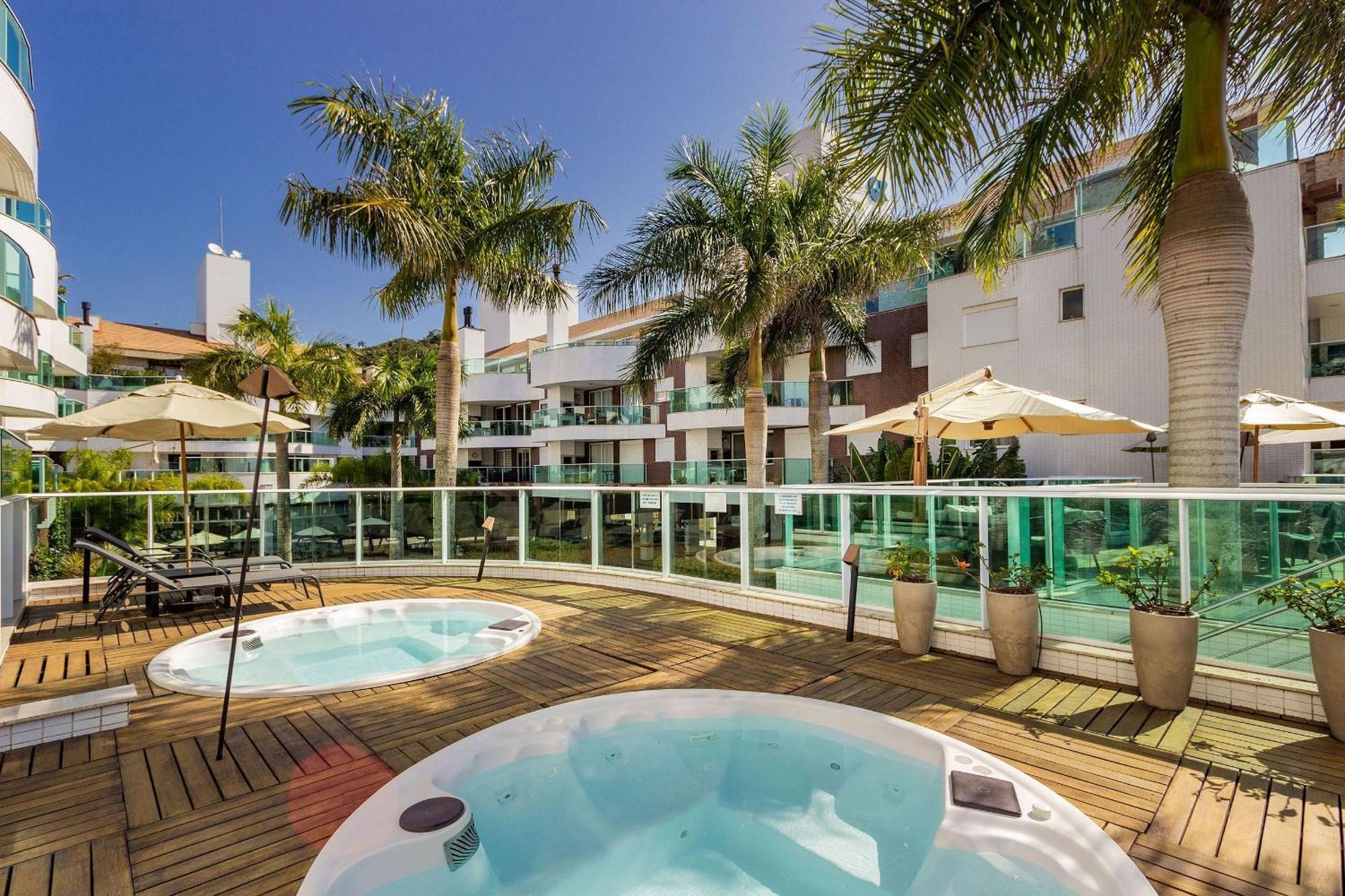 Boulevard 224D - Excelente Apartamento Em Condominio De Luxo No Centro De Bombinhas - Piscina - Jacuzzi - Academia - Portaria 24H. Extérieur photo