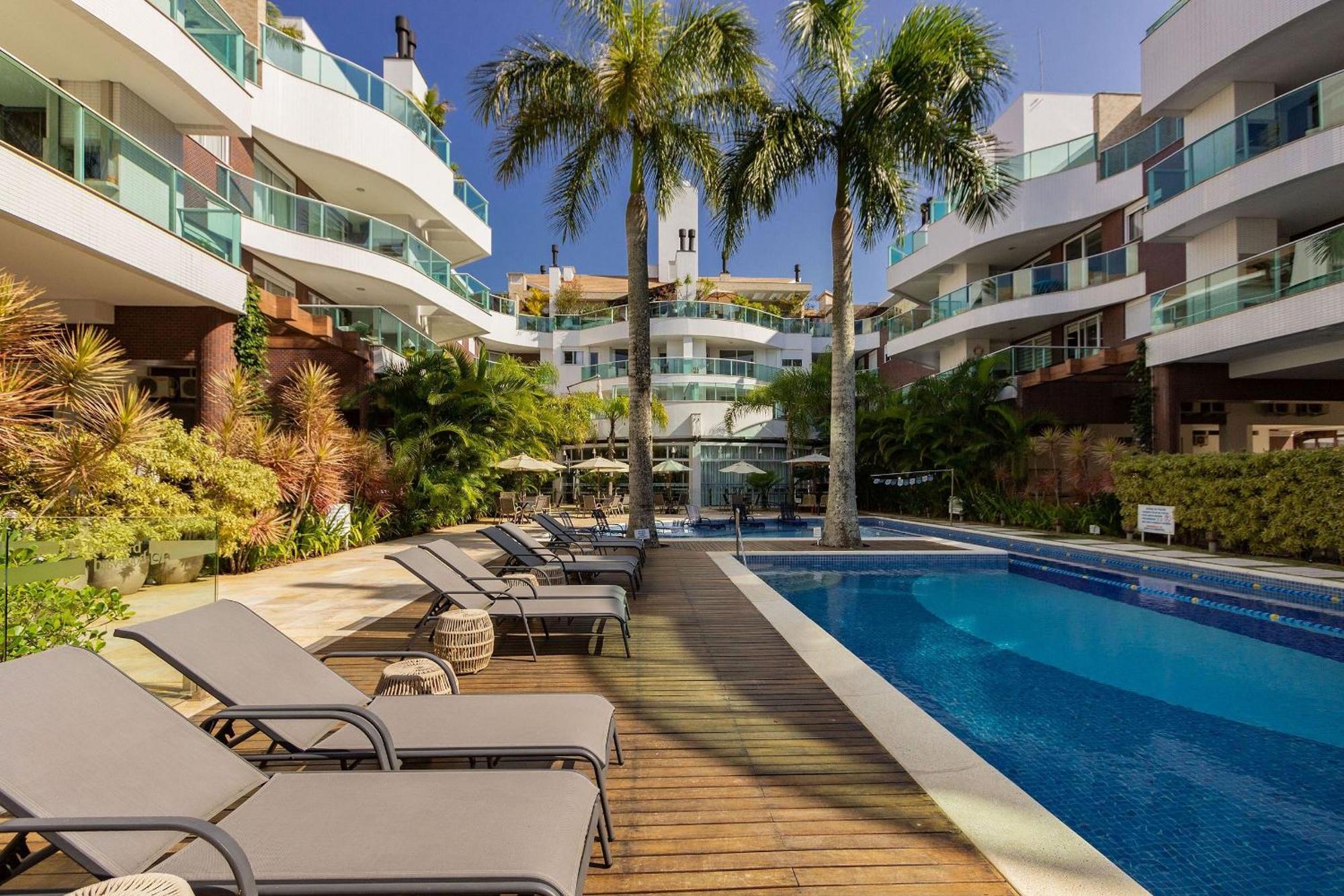 Boulevard 224D - Excelente Apartamento Em Condominio De Luxo No Centro De Bombinhas - Piscina - Jacuzzi - Academia - Portaria 24H. Extérieur photo