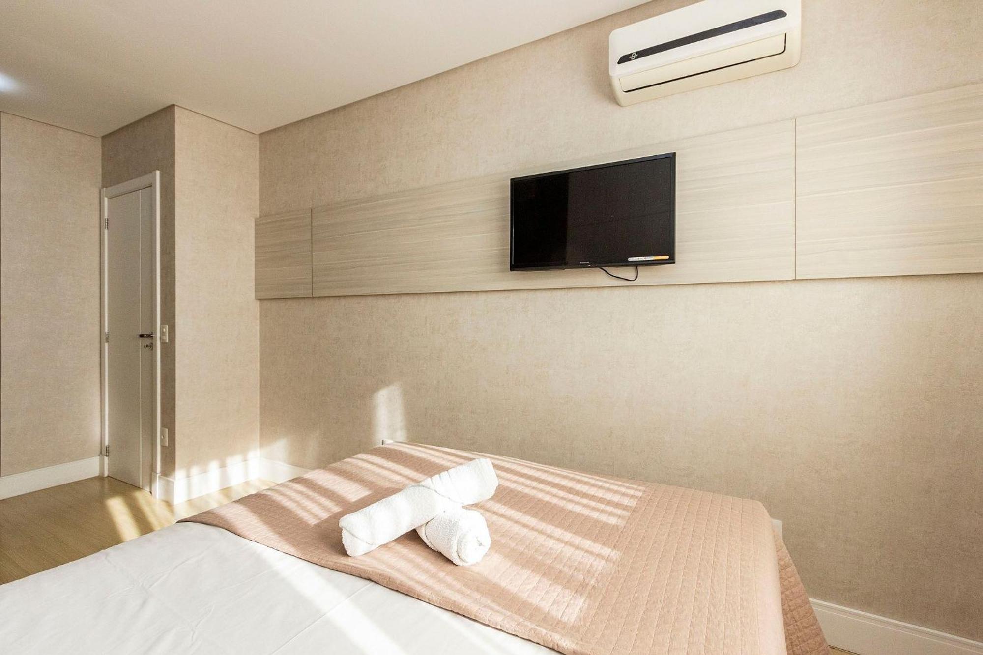 Boulevard 224D - Excelente Apartamento Em Condominio De Luxo No Centro De Bombinhas - Piscina - Jacuzzi - Academia - Portaria 24H. Extérieur photo