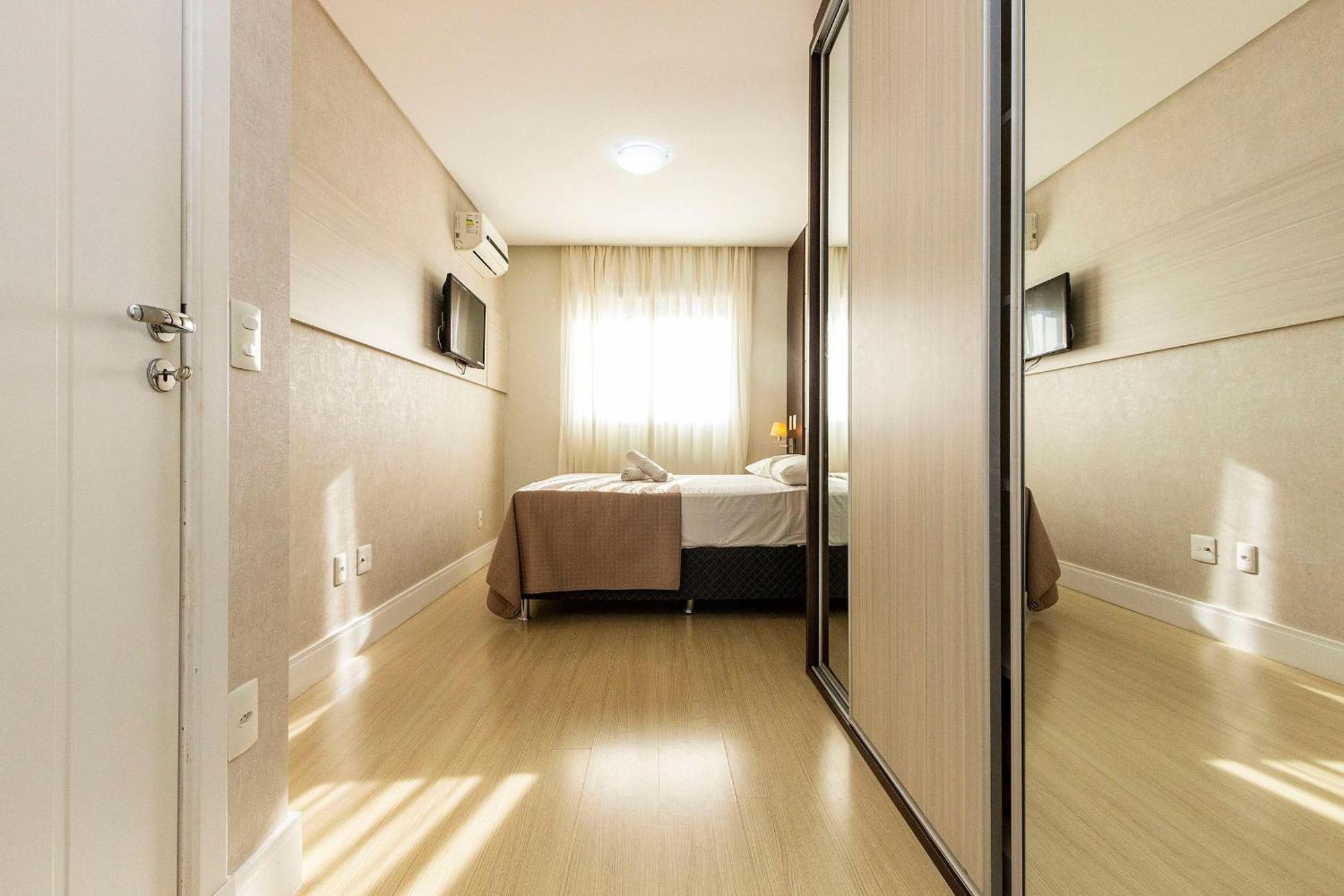 Boulevard 224D - Excelente Apartamento Em Condominio De Luxo No Centro De Bombinhas - Piscina - Jacuzzi - Academia - Portaria 24H. Extérieur photo