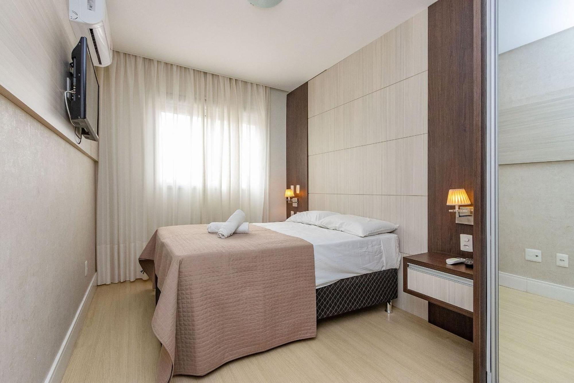 Boulevard 224D - Excelente Apartamento Em Condominio De Luxo No Centro De Bombinhas - Piscina - Jacuzzi - Academia - Portaria 24H. Extérieur photo