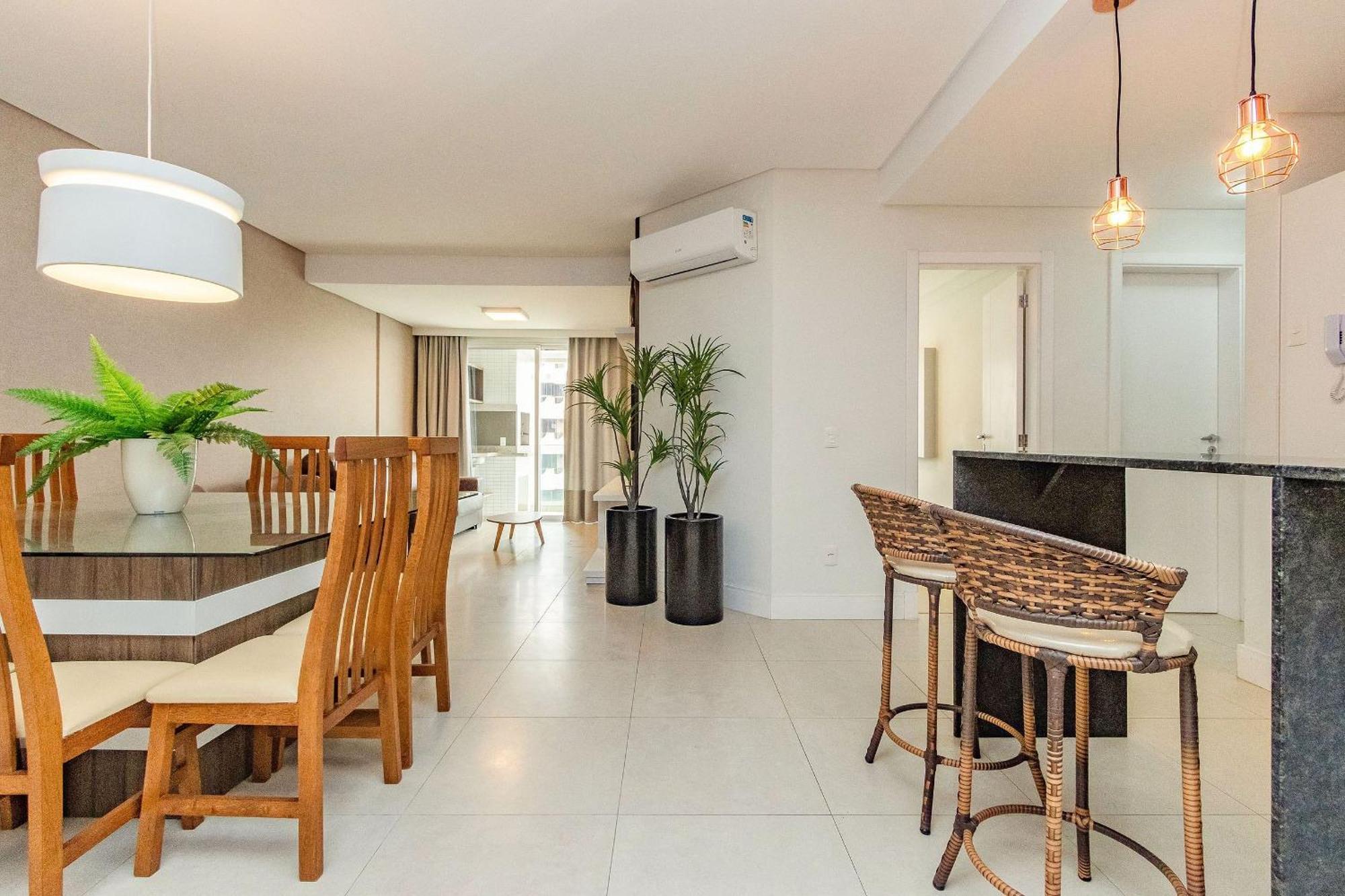 Boulevard 224D - Excelente Apartamento Em Condominio De Luxo No Centro De Bombinhas - Piscina - Jacuzzi - Academia - Portaria 24H. Extérieur photo