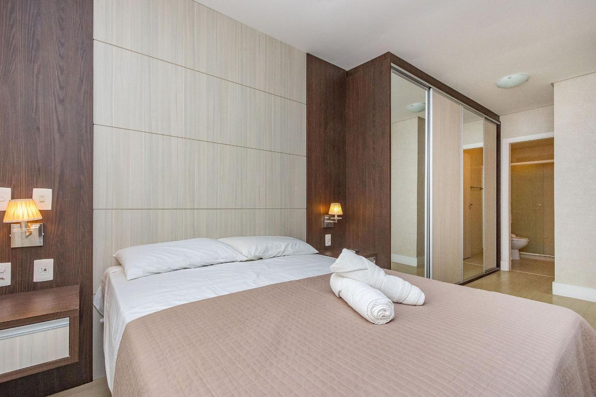 Boulevard 224D - Excelente Apartamento Em Condominio De Luxo No Centro De Bombinhas - Piscina - Jacuzzi - Academia - Portaria 24H. Extérieur photo