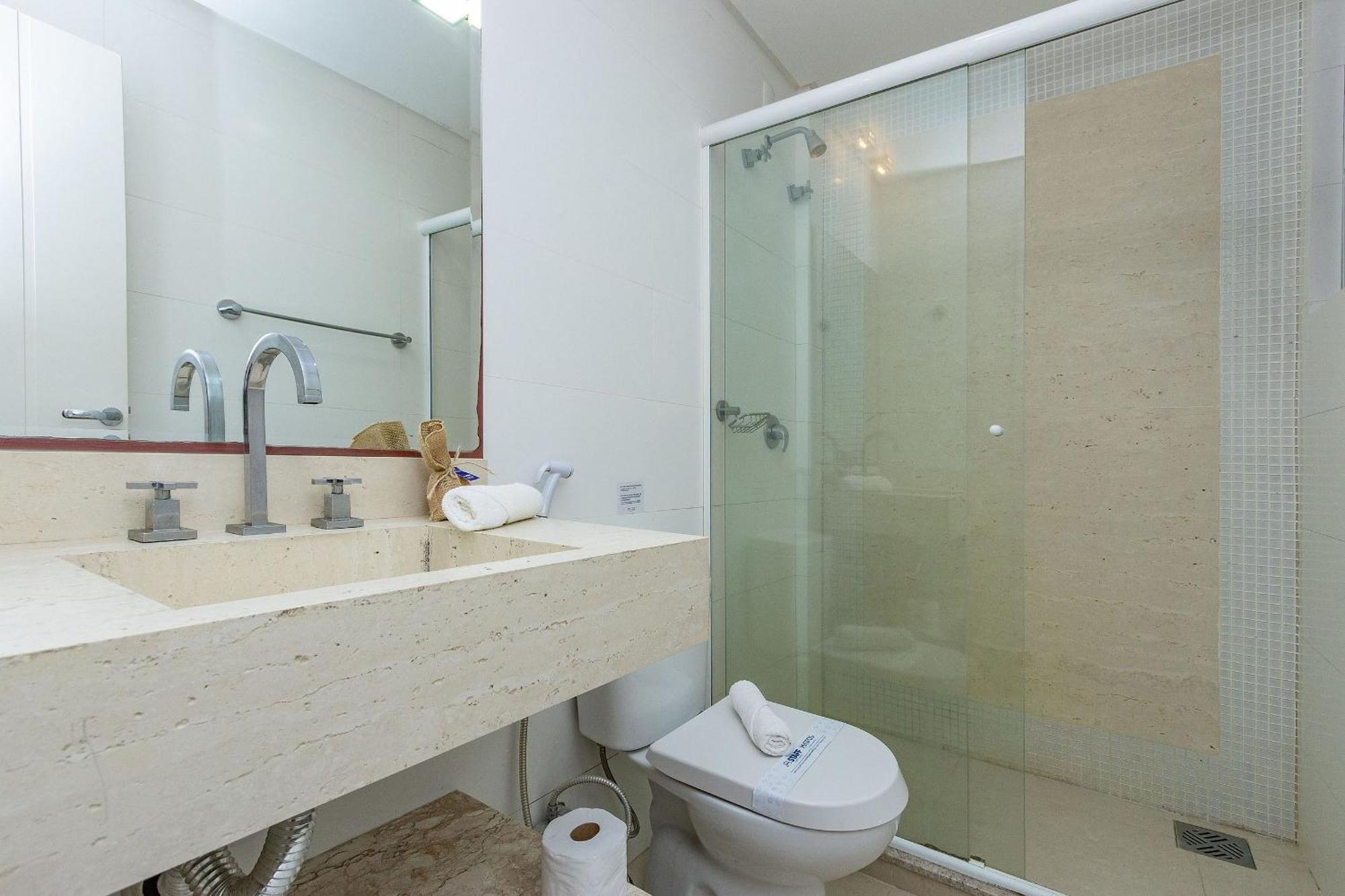 Boulevard 224D - Excelente Apartamento Em Condominio De Luxo No Centro De Bombinhas - Piscina - Jacuzzi - Academia - Portaria 24H. Extérieur photo